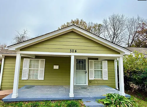304 Harrell St Photo 1