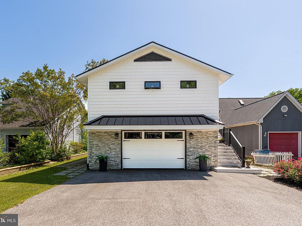 1st image of 44 Boston Dr