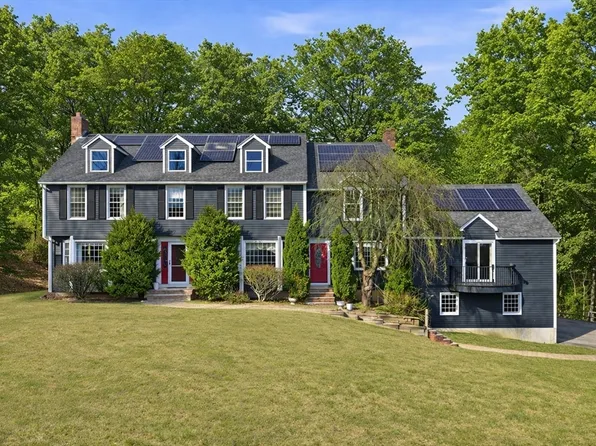 90 Blue Ridge Rd, North Andover, MA 01845