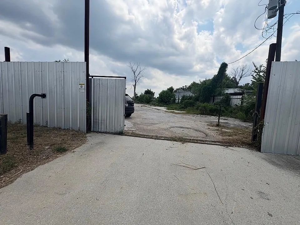 1904 Little York Rd