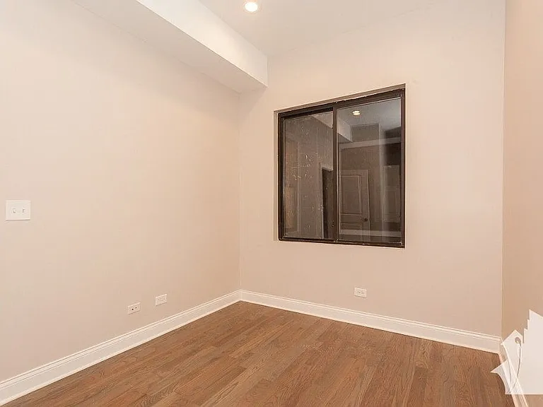 1947 W Chicago Ave #2F — Photo 7
