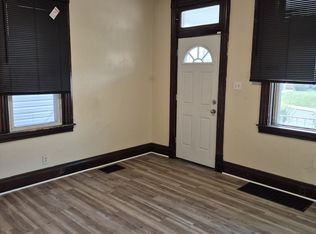 114 Mound Ave APT 2, Dravosburg, PA 15034