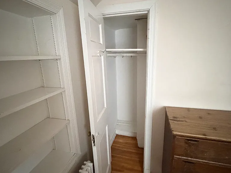 4235 Alton Pl NW — Photo 3