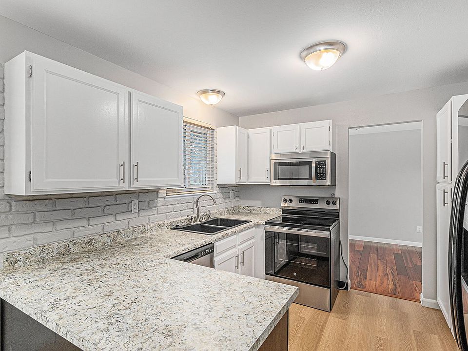 1st image of 3256 S Granby Way