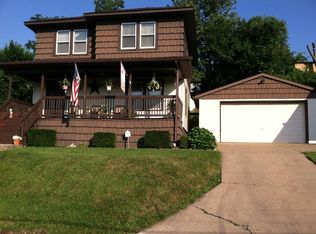 25 Carl St, Wheeling, WV 26003