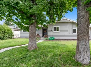 1212 S Fairway St, Visalia, CA
