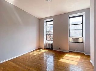 17 Saint Marks Pl APT 10, New York, NY 10003