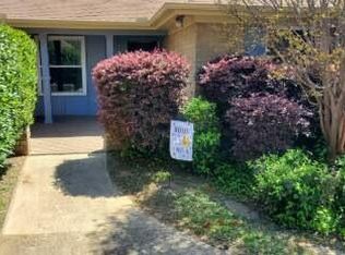 924 Simpson Ter, Bedford, TX 76021