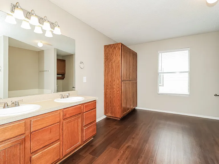 316 Dakota Ridge Dr — Photo 12