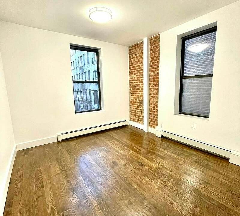 2nd image of 282 Manhattan Ave #5RE
