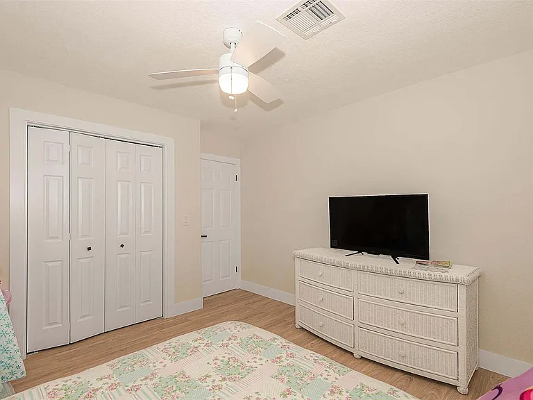1449 SE 4th Ave #1449 — Photo 9