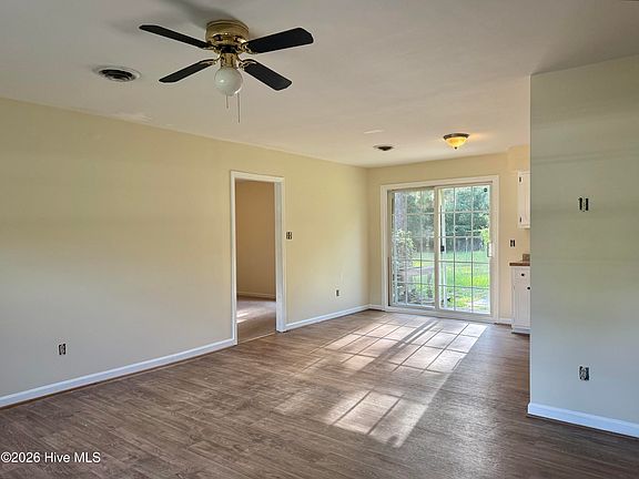 4th image of 792 Broad Creek Road