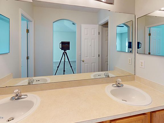 4th image of 448 Sherwood Oaks Dr #448