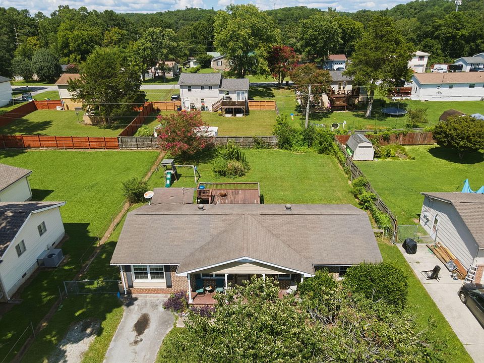 1st image of 1835 S Prairie Cir