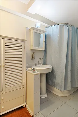 Rented by Corcoran | media 16