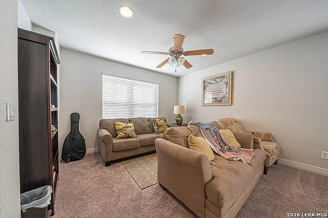 8923 Monument Parke — Photo 22