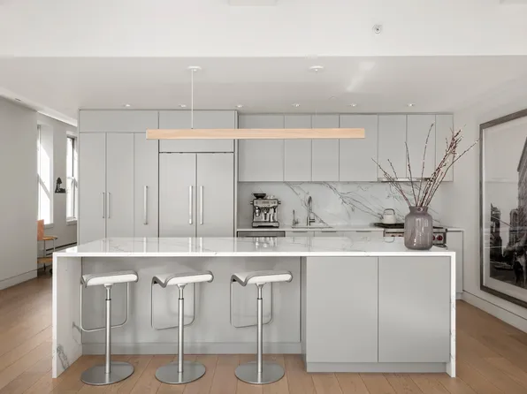 80 Chambers Street image 3 of 15