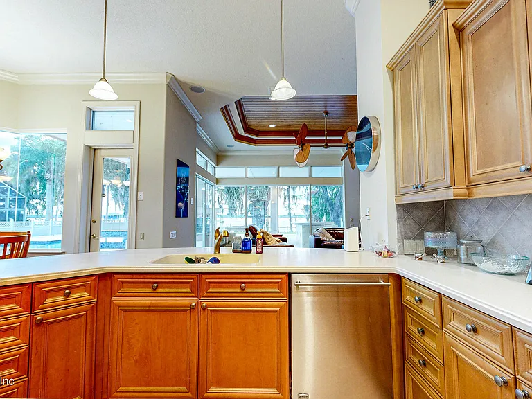 5549 Steamboat Rd — Photo 16
