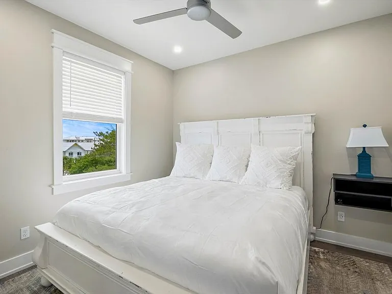 503 Albatross St — Photo 53