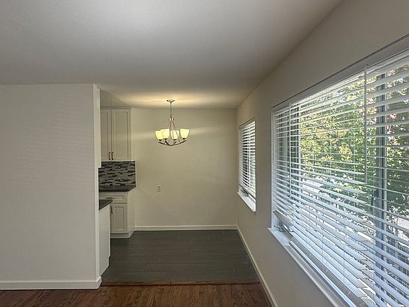 2nd image of 1205 Allerton St APT 5