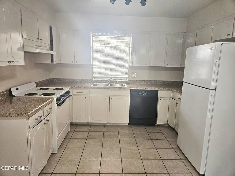 6832 Escondido Dr #A — Photo 5