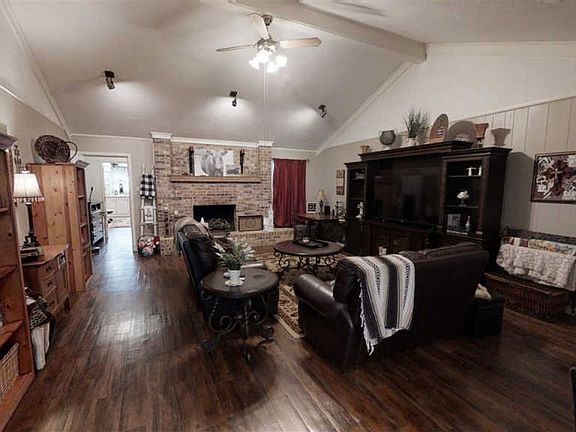 2nd image of 536 County Road 184