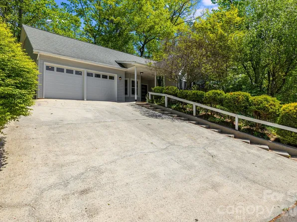 132 Fox Cross Dr, Brevard, NC 28712