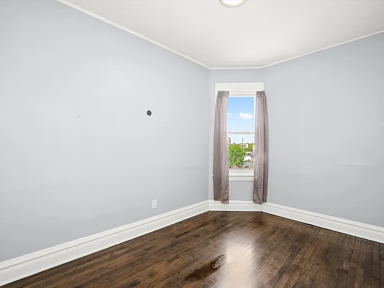 1124 N Central Park Ave #2 — Photo 6