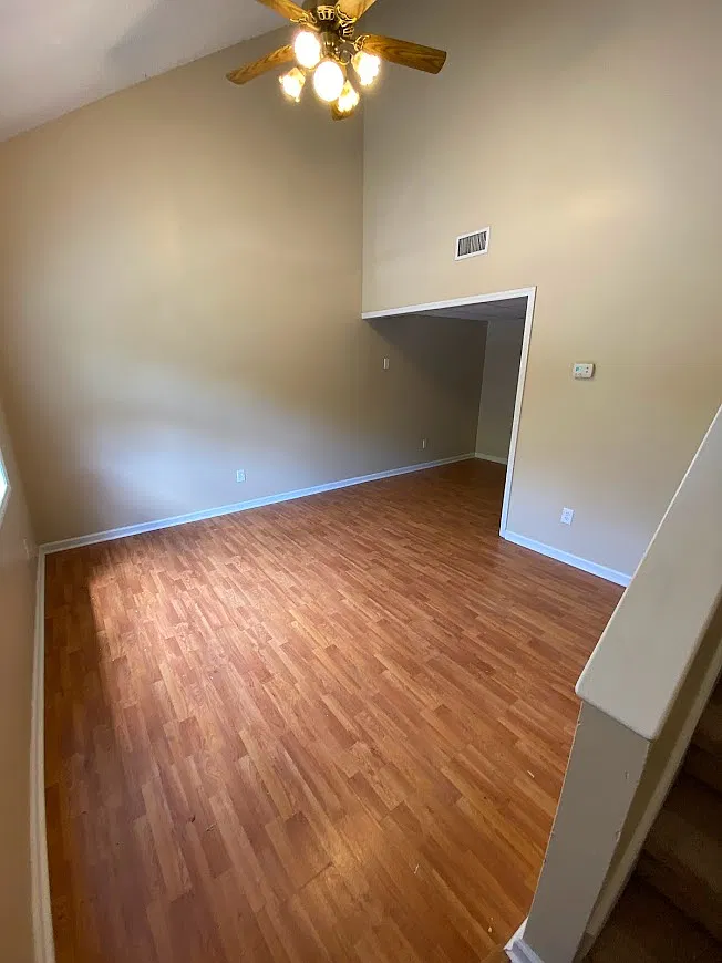 Tanasqui - 900 North Barton Street - 2 — Photo 3