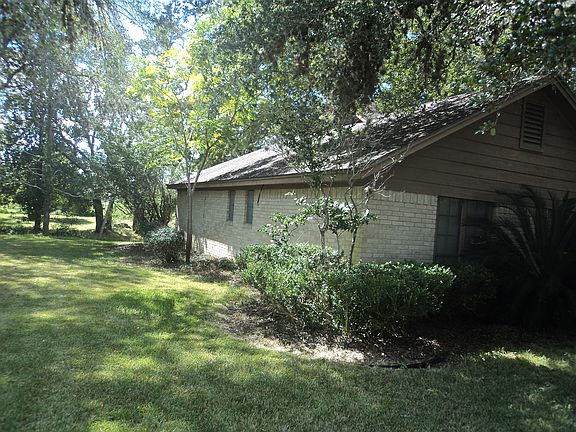 5th image of 1004 Carroll Dr