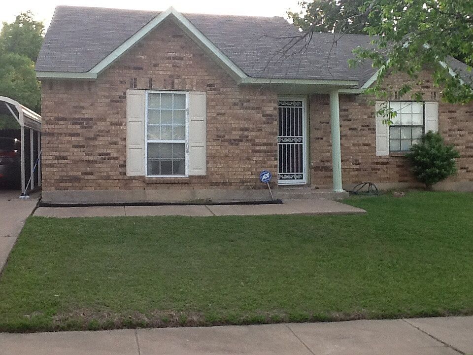 1st image of 724 Sandstone Dr