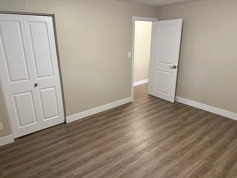 72 Barbara Cres — Photo 22