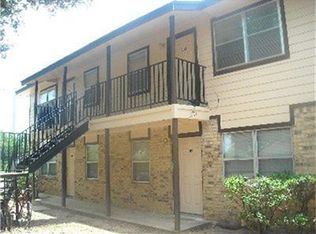 400 Echols St, Prairie View, TX 77446