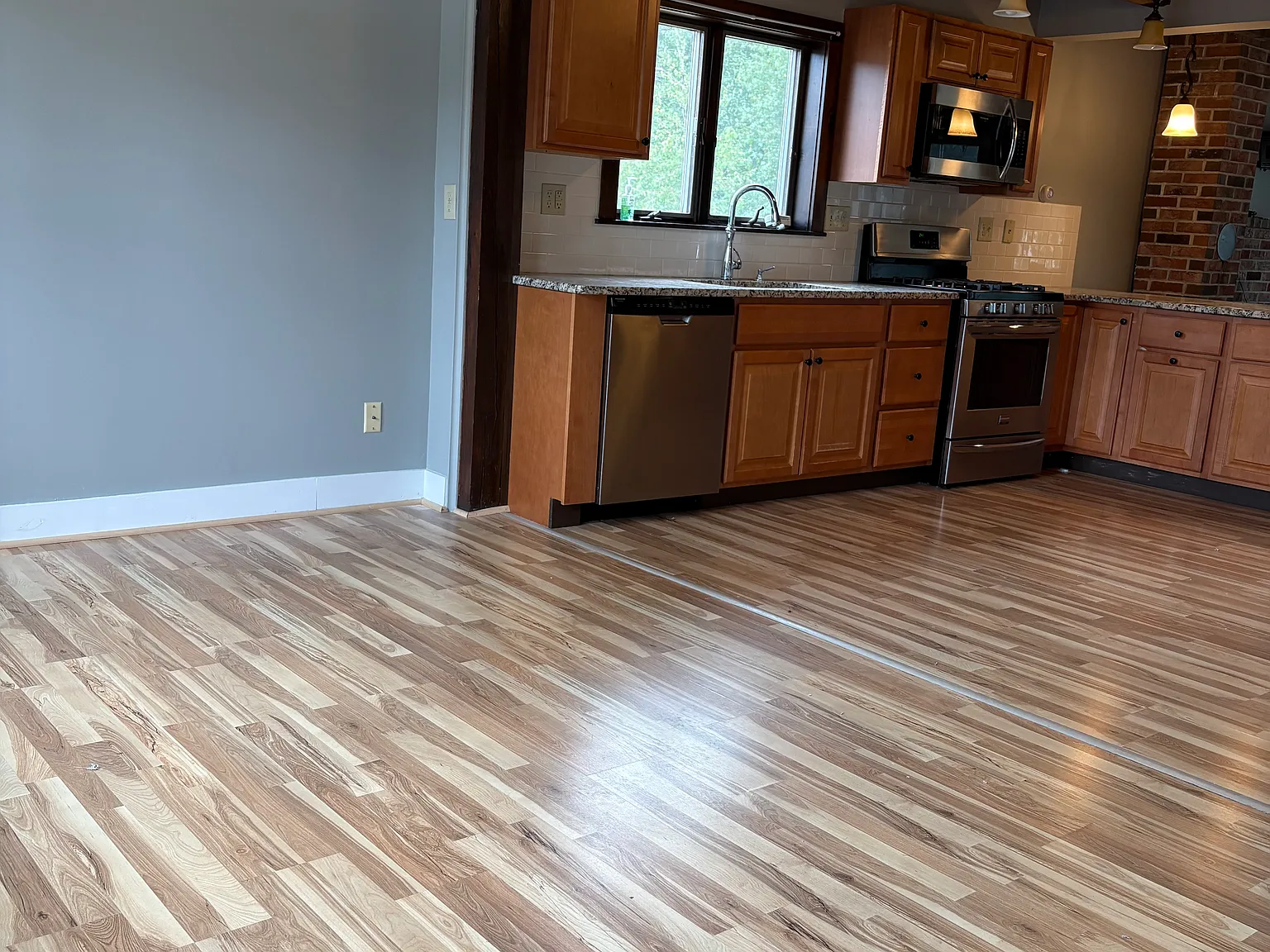 2 bed, 1288 sqft, $3,000 — Photo 2