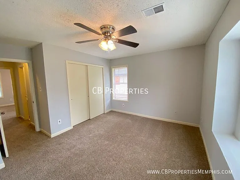 4534 Trout Valley Dr — Photo 3