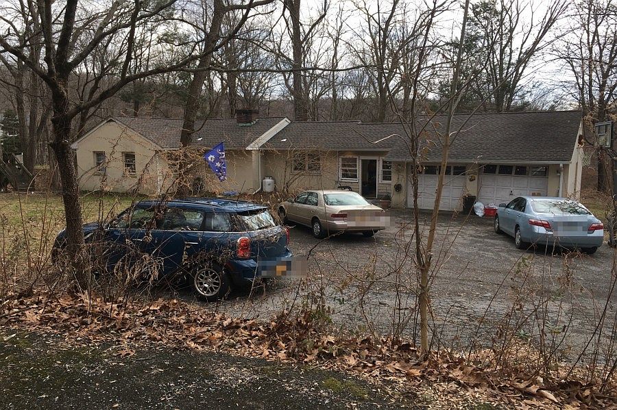 1st image of 8 Dailey Dr