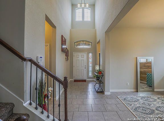 5th image of 13927 Cohan Way