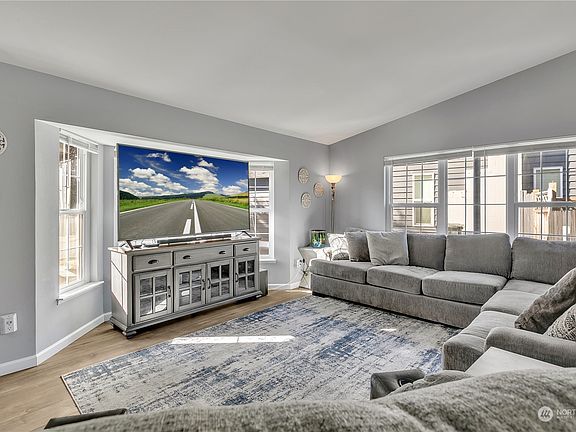 4th image of 11928 SE 260th Place