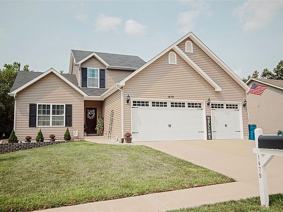 5th image of 1479 Saint Charles Dr