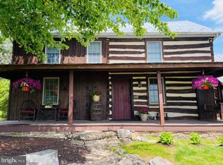 55 Stone Jug Rd, Gettysburg, PA 17325