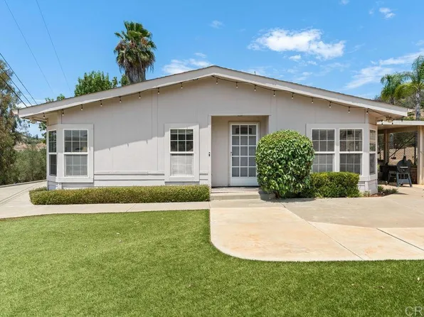 2051 Rainbow Glen Rd, Fallbrook, CA 92028