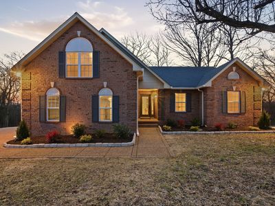 828 W Nocturne Dr, Nashville, TN, 37207