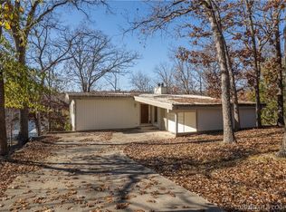 51 Gary Ct, Lake Ozark, MO 65049