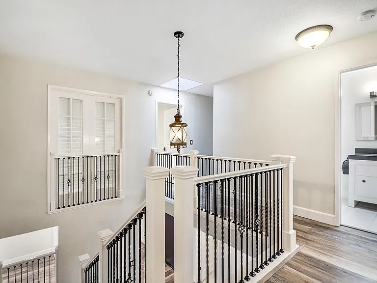 357 San Marin Dr — Photo 23