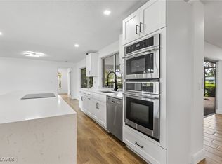 1041 N Waterway Dr, Fort Myers, FL 33919
