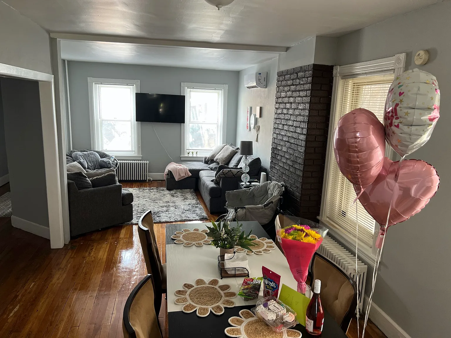 5 bed, 1728 sqft, $4,250 — Photo 4