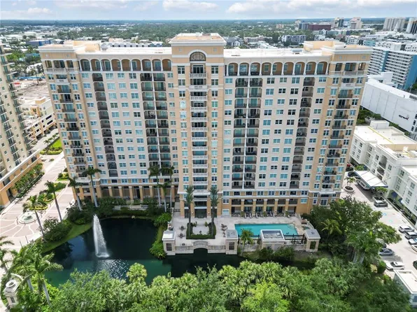 750 N Tamiami Trl Unit 1005, Sarasota, FL 34236