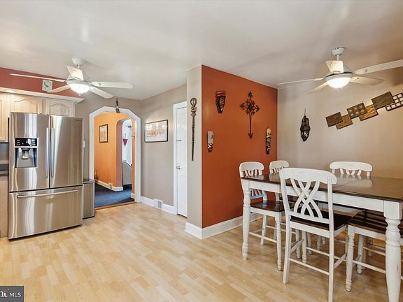 5th image of 805 Shadeland Ave