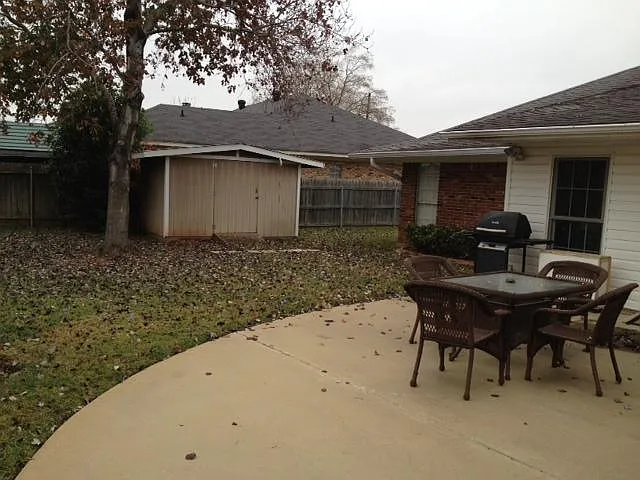 7801 Millicent Way — Photo 20
