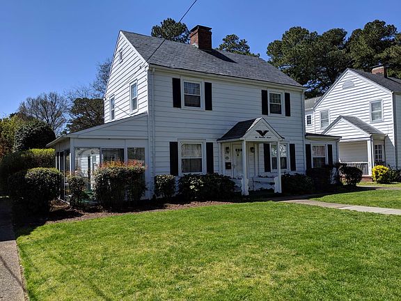 3rd image of 207 Oak Grove Rd